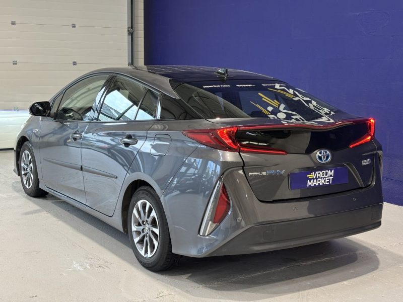 Toyota Prius PHV 122ch Hybride Solar - Suivis Toyota