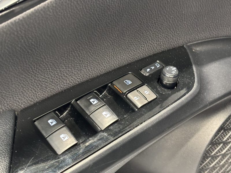 Toyota Prius PHV 122ch Hybride Solar - Suivis Toyota