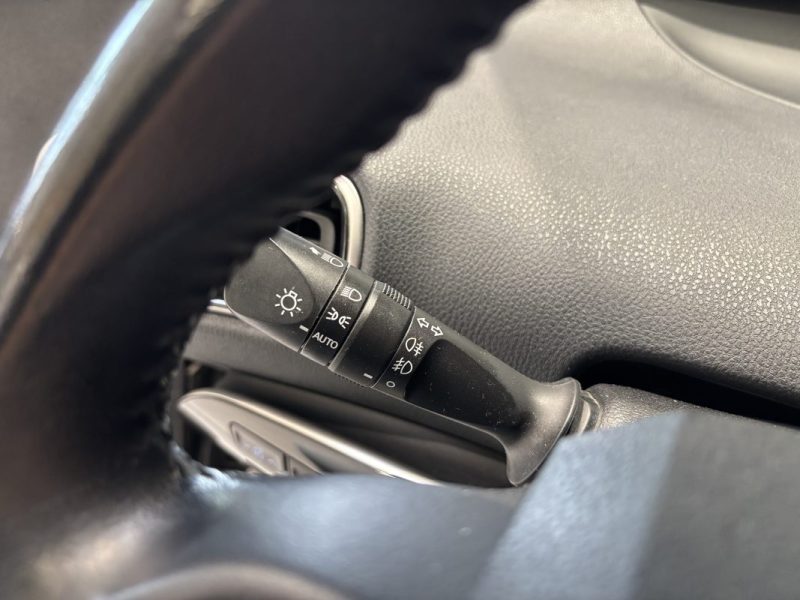 Toyota Prius PHV 122ch Hybride Solar - Suivis Toyota