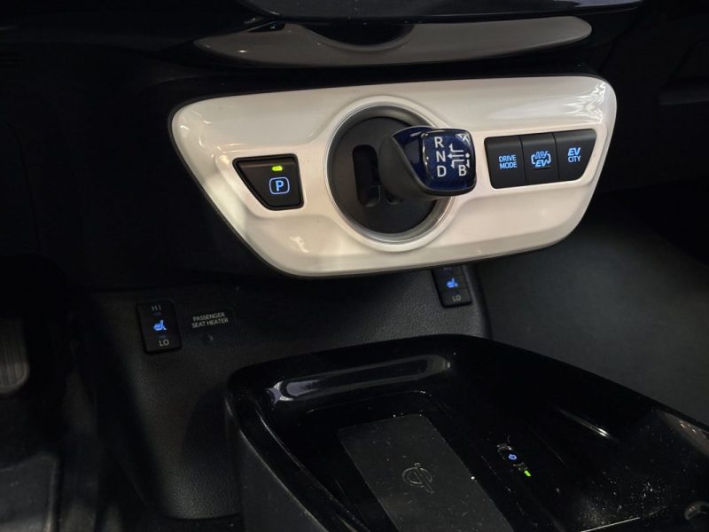 Toyota Prius PHV 122ch Hybride Solar - Suivis Toyota