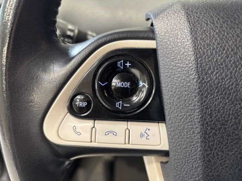 Toyota Prius PHV 122ch Hybride Solar - Suivis Toyota