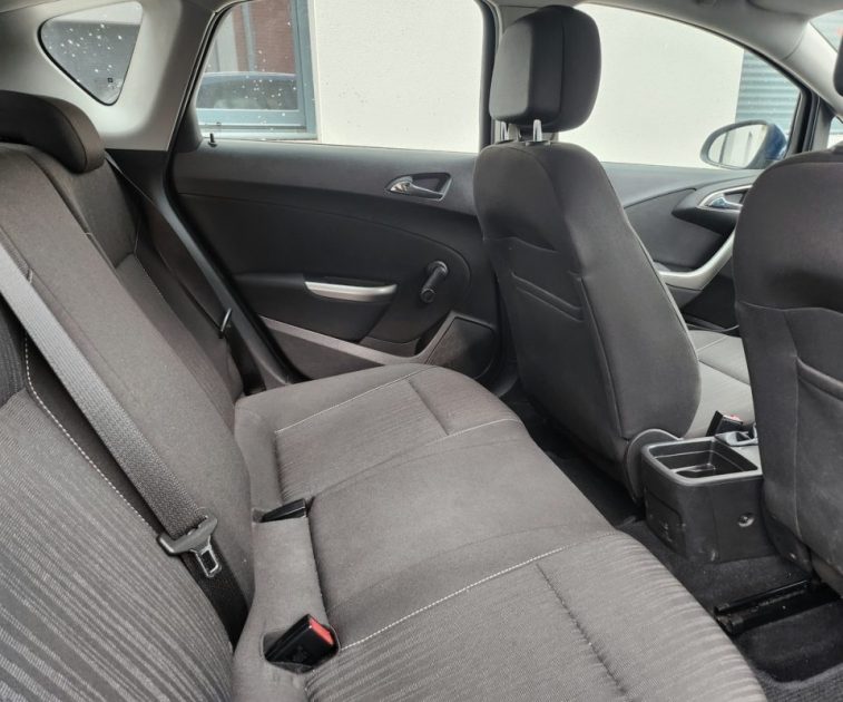 OPEL ASTRA ASTRA 1.4 TURBO EDITION 2010