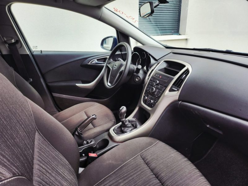 OPEL ASTRA ASTRA 1.4 TURBO EDITION 2010