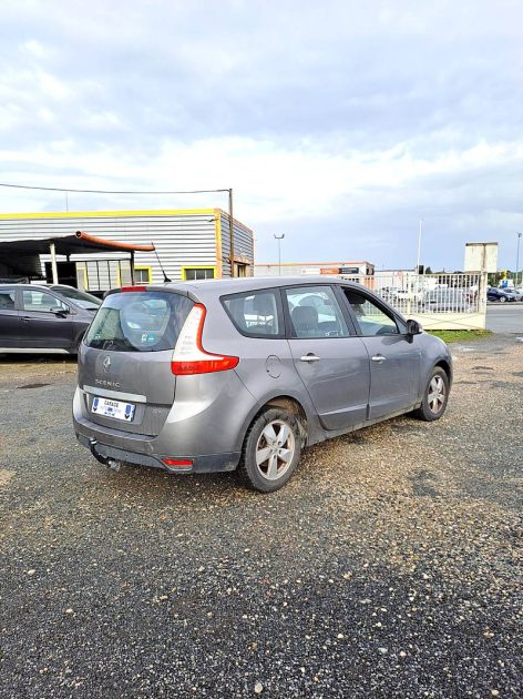 RENAULT GRAND SCÉNIC III 2010