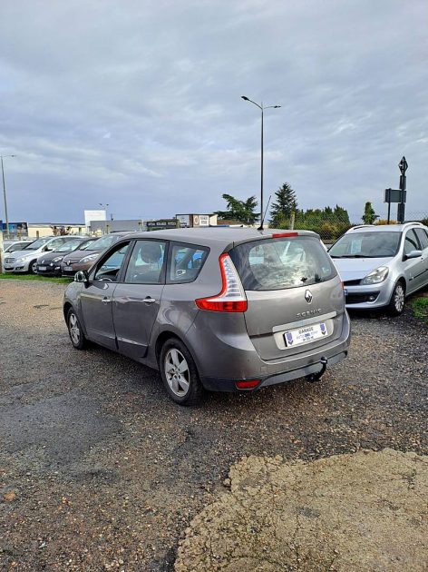 RENAULT GRAND SCÉNIC III 2010