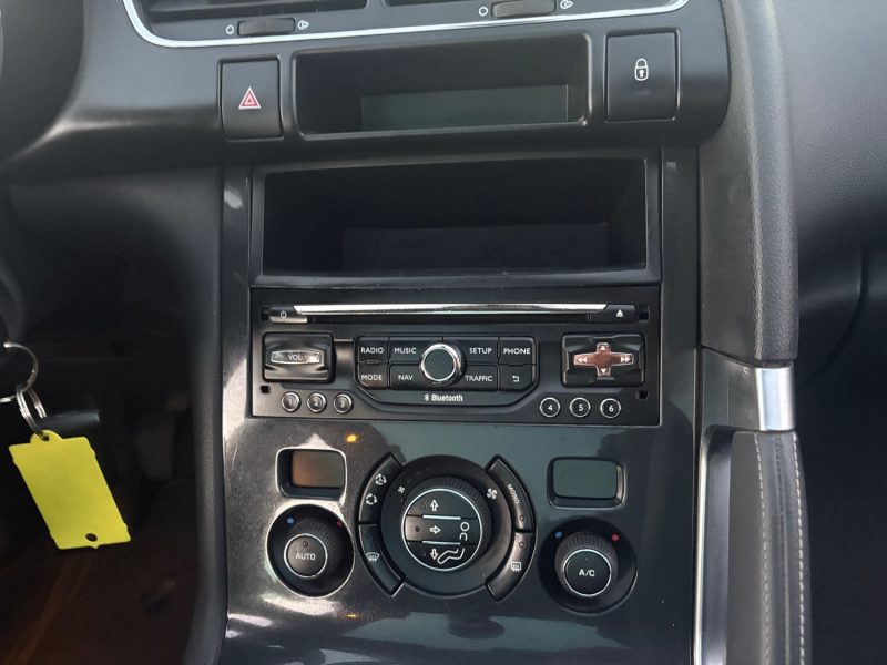 PEUGEOT 3008 2.0 HDI150 FAP FÉLINE distribution neuf garantie, 12 mois