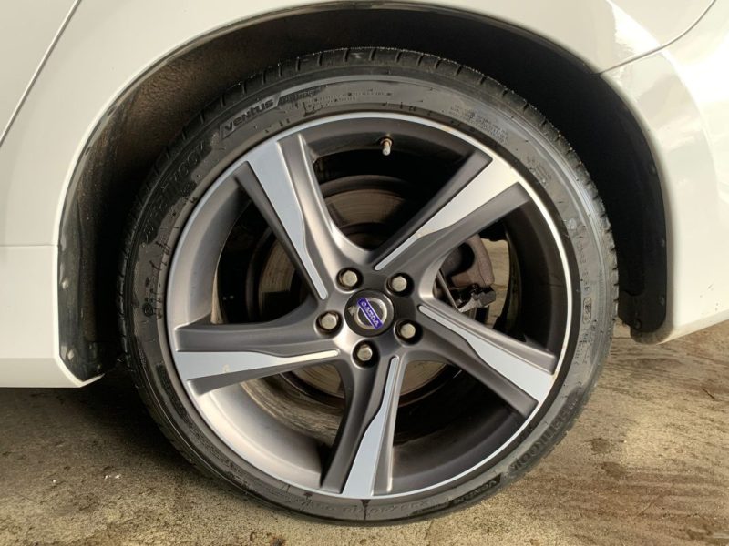 VOLVO S60 PHASE 2 D4 2.0 181CV R-DESIGN GEARTRONIC BVA8 - DISTRIBUTION OK - ENTRETIEN A JOUR  