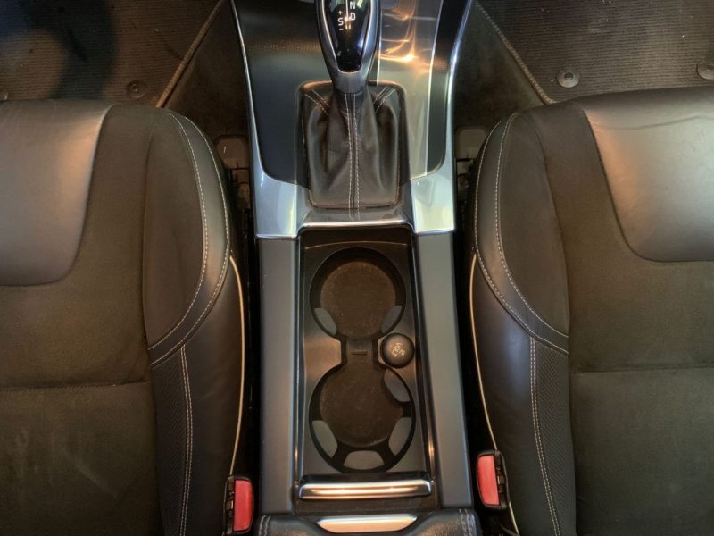 VOLVO S60 PHASE 2 D4 2.0 181CV R-DESIGN GEARTRONIC BVA8 - DISTRIBUTION OK - ENTRETIEN A JOUR  