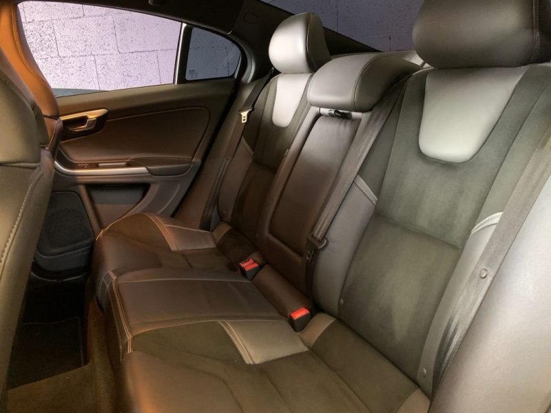 VOLVO S60 PHASE 2 D4 2.0 181CV R-DESIGN GEARTRONIC BVA8 - DISTRIBUTION OK - ENTRETIEN A JOUR  