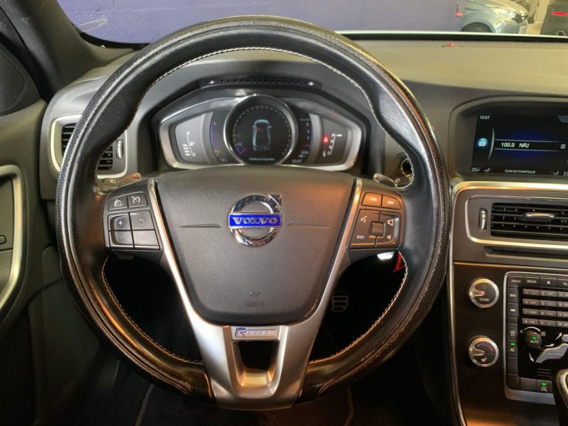 VOLVO S60 PHASE 2 D4 2.0 181CV R-DESIGN GEARTRONIC BVA8 - DISTRIBUTION OK - ENTRETIEN A JOUR  