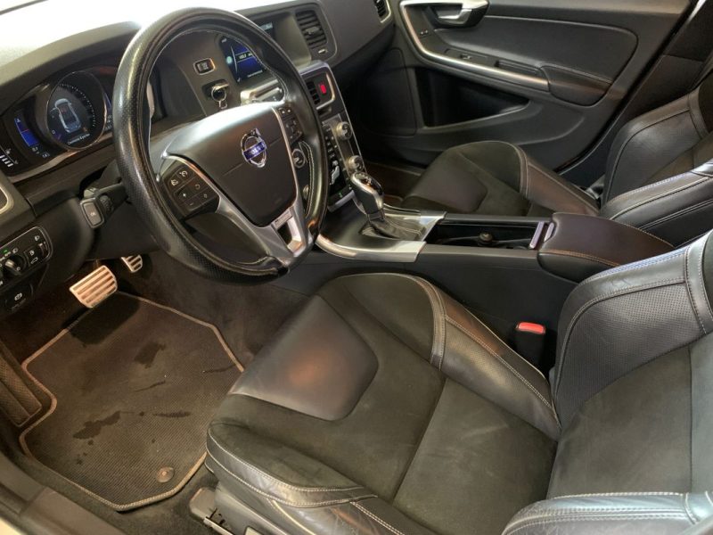 VOLVO S60 PHASE 2 D4 2.0 181CV R-DESIGN GEARTRONIC BVA8 - DISTRIBUTION OK - ENTRETIEN A JOUR  