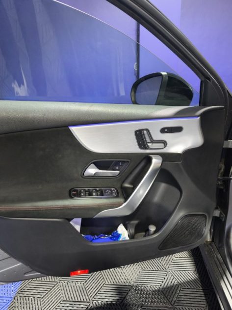 MERCEDES MERCEDES CLASSE A 200D 150 CV - FINITION AMG LINE - BOITE AUTOMATIQUE  200 D 150CH STYLE LINE 8G-DCT 2020