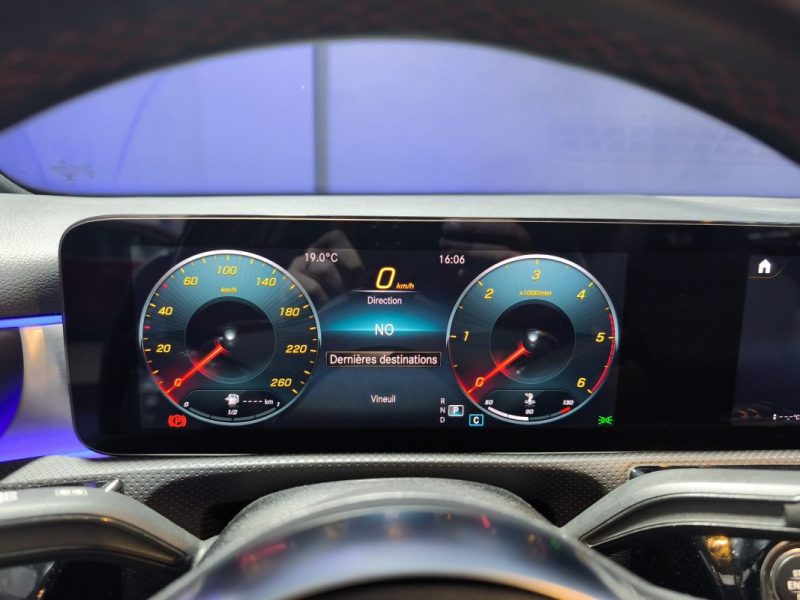 MERCEDES MERCEDES CLASSE A 200D 150 CV - FINITION AMG LINE - BOITE AUTOMATIQUE  200 D 150CH STYLE LINE 8G-DCT 2020