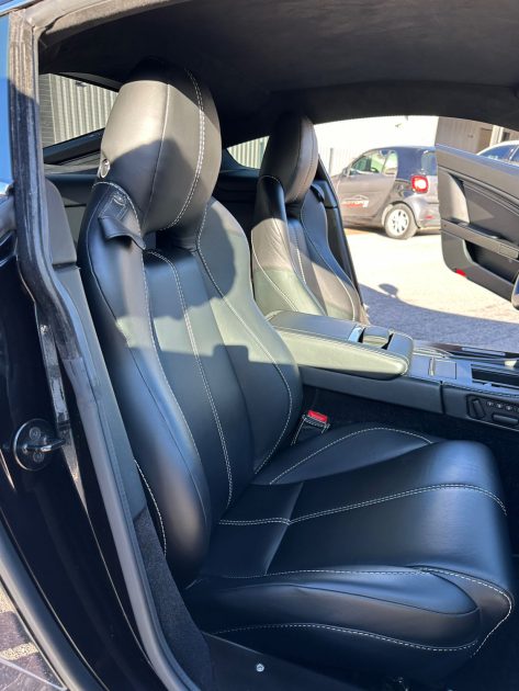 ASTON MARTIN V8 VANTAGE V8 4.7 426 CH SPORTSHIFT II FRANCAISRE SUIVI ASTON