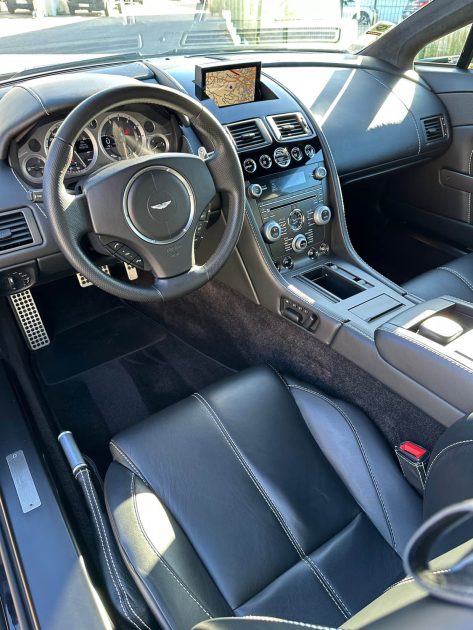 ASTON MARTIN V8 VANTAGE V8 4.7 426 CH SPORTSHIFT II FRANCAISRE SUIVI ASTON