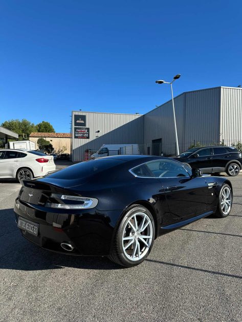 ASTON MARTIN V8 VANTAGE V8 4.7 426 CH SPORTSHIFT II FRANCAISRE SUIVI ASTON