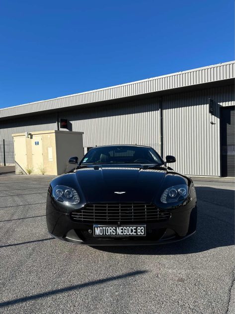 ASTON MARTIN V8 VANTAGE V8 4.7 426 CH SPORTSHIFT II FRANCAISRE SUIVI ASTON
