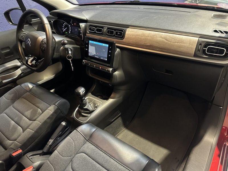 CITROEN C3 1.2 PureTech 110ch SHINE - DISTRI OK / CAMERA / CARPLAY