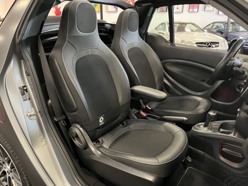 SMART Fortwo Brabus Cabriolet 