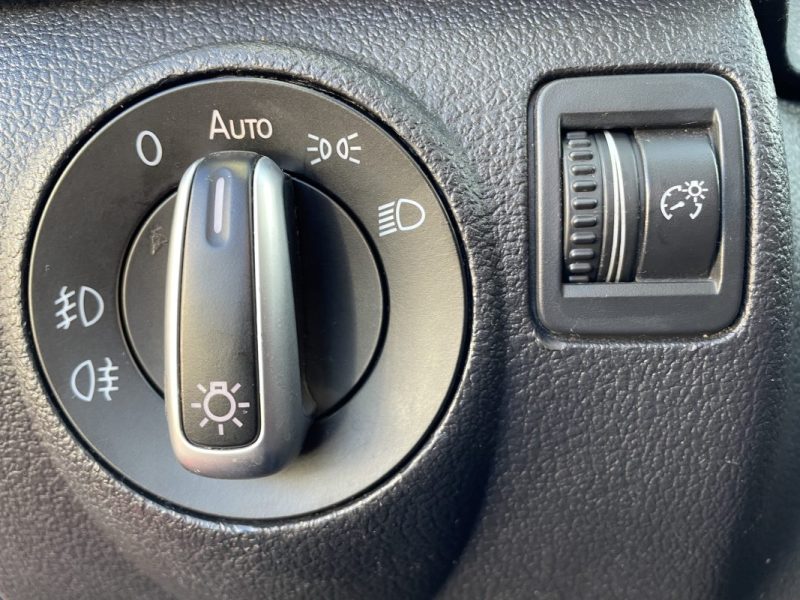 VOLKSWAGEN TIGUAN 2.0 TDI 140CH SPORTLINE 4MOTION DSG7 GARANTIE 3/12 MOIS 2012