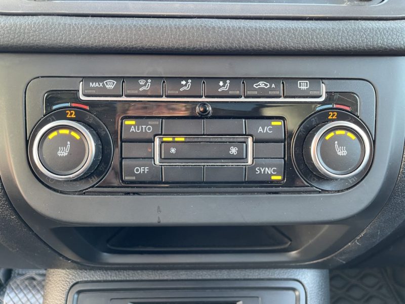 VOLKSWAGEN TIGUAN 2.0 TDI 140CH SPORTLINE 4MOTION DSG7 GARANTIE 3/12 MOIS 2012