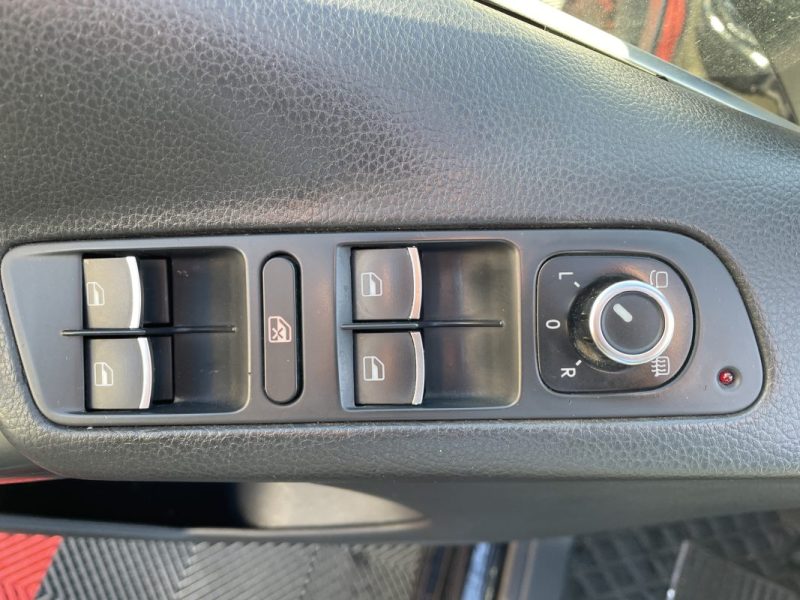 VOLKSWAGEN TIGUAN 2.0 TDI 140CH SPORTLINE 4MOTION DSG7 GARANTIE 3/12 MOIS 2012