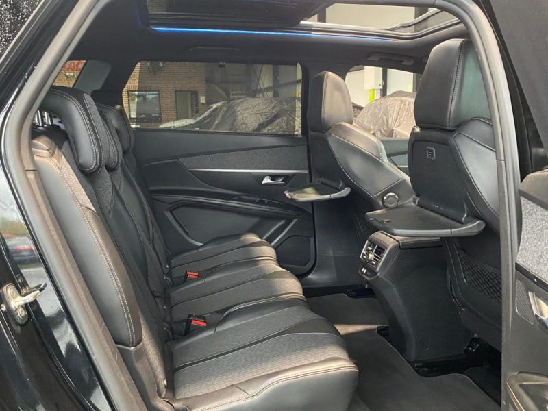 Peugeot 5008 GT Line 🌟 1.6 THP 165ch 🔹 7 places 👨‍👩‍👧‍👦 🌞 Toit ouvrant✨ Reprise ♻️ Garantie