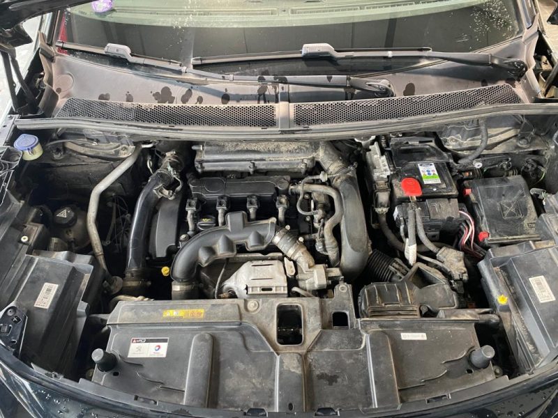 Peugeot 5008 GT Line 🌟 1.6 THP 165ch 🔹 7 places 👨‍👩‍👧‍👦 🌞 Toit ouvrant✨ Reprise ♻️ Garantie