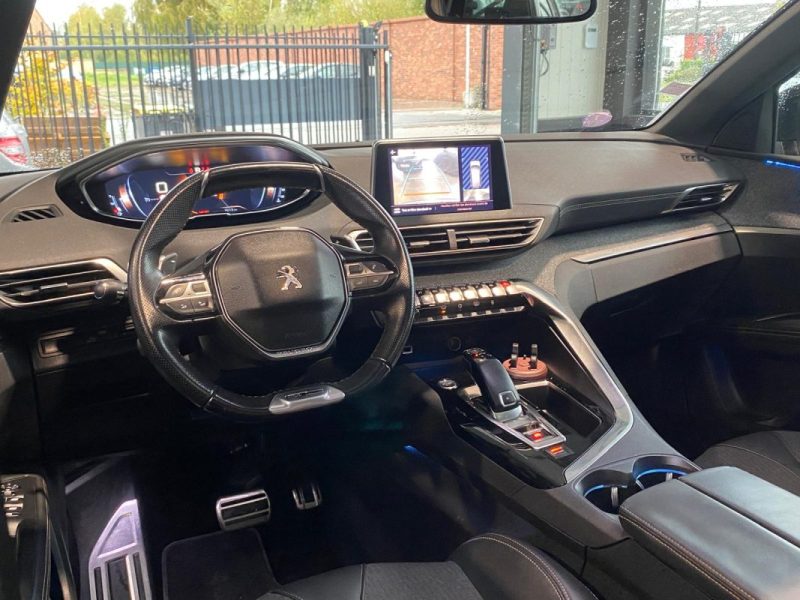 Peugeot 5008 GT Line 🌟 1.6 THP 165ch 🔹 7 places 👨‍👩‍👧‍👦 🌞 Toit ouvrant✨ Reprise ♻️ Garantie