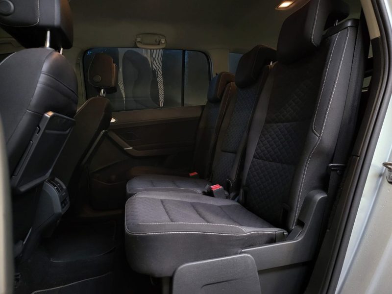 VOLKSWAGEN TOURAN 1.6 TDI 115 CONFORTLINE DSG7 7PL / CARPLAY / CAMERA DE RECUL / SUIVI COMPLET 