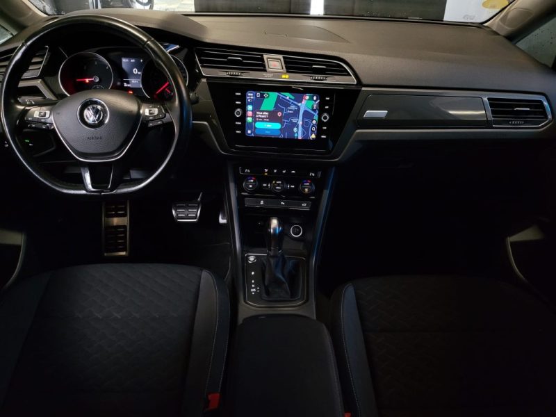 VOLKSWAGEN TOURAN 1.6 TDI 115 CONFORTLINE DSG7 7PL / CARPLAY / CAMERA DE RECUL / SUIVI COMPLET 