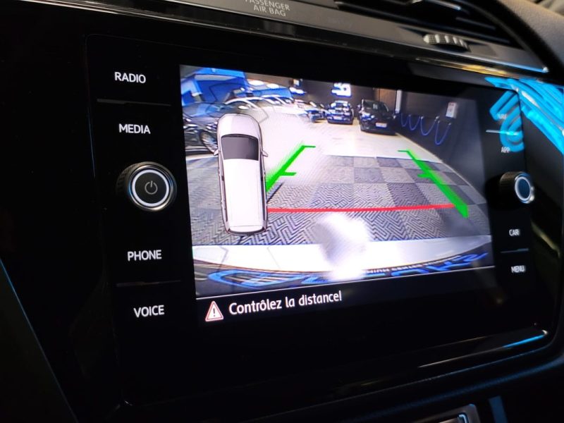 VOLKSWAGEN TOURAN 1.6 TDI 115 CONFORTLINE DSG7 7PL / CARPLAY / CAMERA DE RECUL / SUIVI COMPLET 