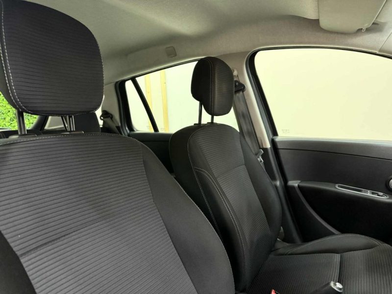 RENAULT CLIO 1.2 16V 75CH TOMTOM 75CV 2012