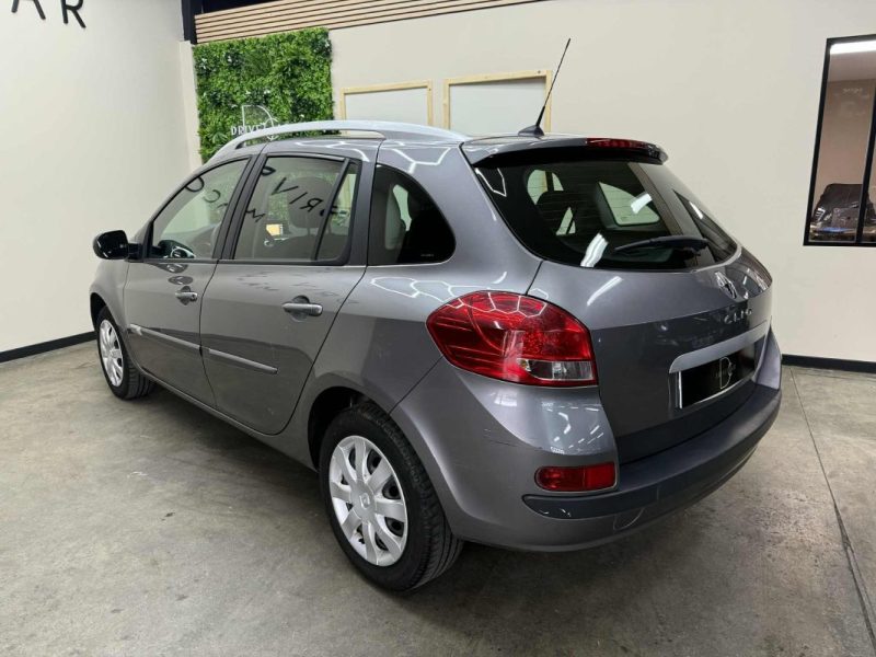 RENAULT CLIO 1.2 16V 75CH TOMTOM 75CV 2012