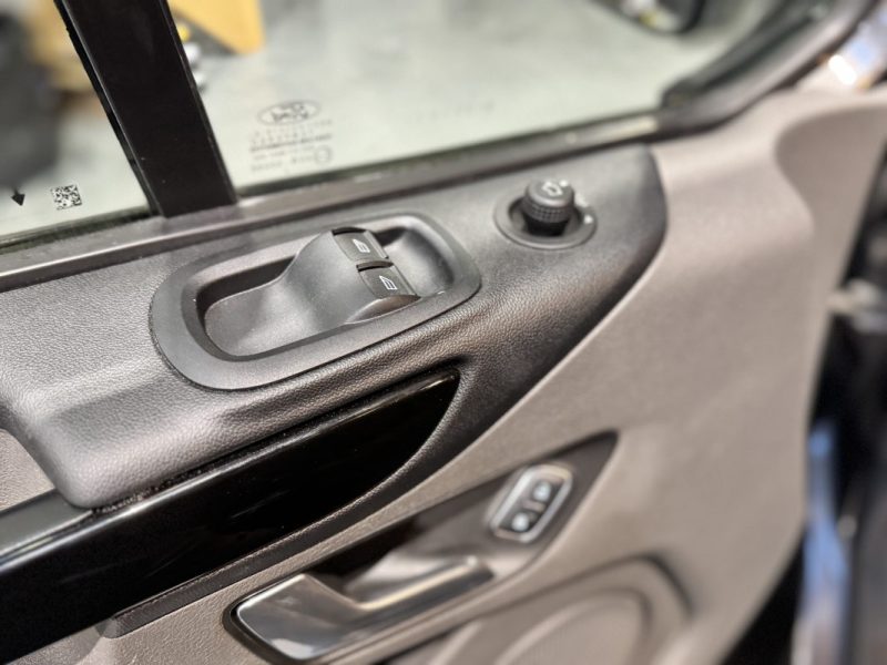 FORD TRANSIT CUSTOM 320 L2H1 2.0 ECOBLUE 170 CH 6 PL / 1 ERE MAIN 