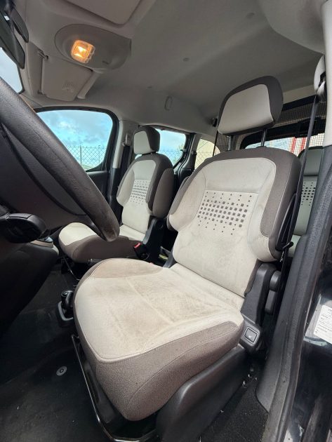 CITROEN BERLINGO 1.6 HDI 90 XTR 5 Places - Distribution à jour - Attelage 