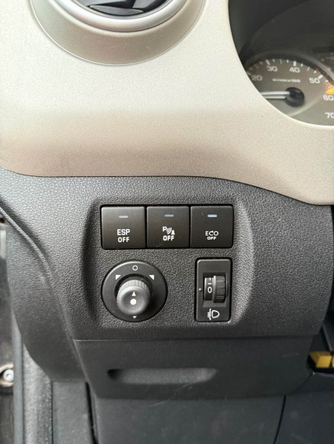 CITROEN BERLINGO 1.6 HDI 90 XTR 5 Places - Distribution à jour - Attelage 