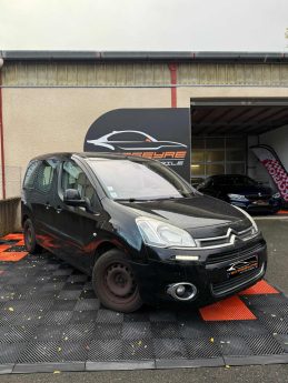 CITROEN BERLINGO 1.6 HDI 90 XTR 5 Places - Distribution à jour - Attelage 