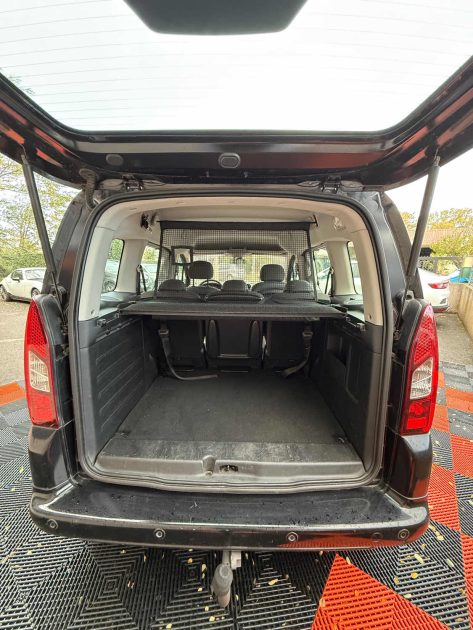 CITROEN BERLINGO 1.6 HDI 90 XTR 5 Places - Distribution à jour - Attelage 