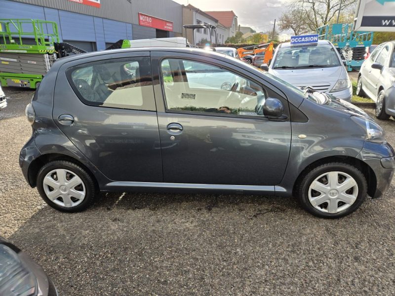 TOYOTA AYGO 1.0I VVT-I 2010