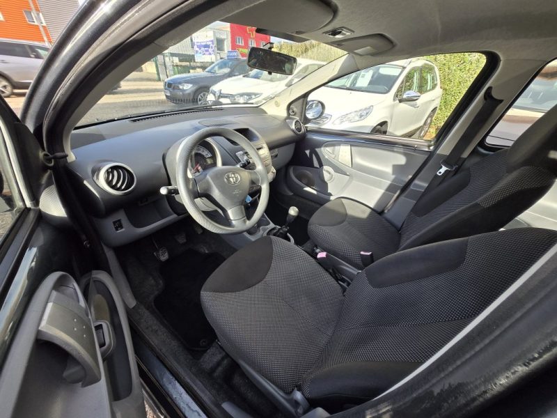 TOYOTA AYGO 1.0I VVT-I 2010