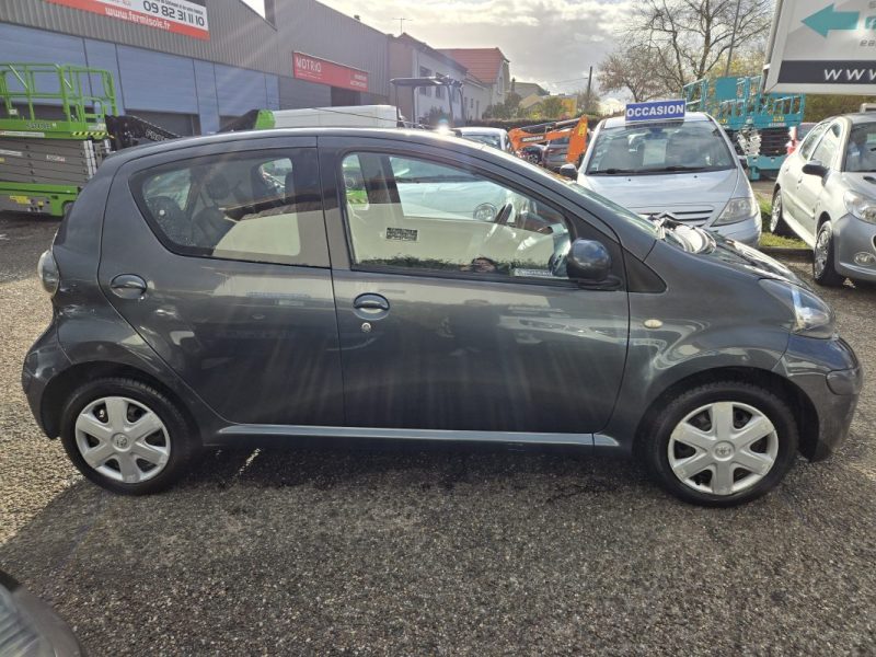 TOYOTA AYGO 1.0I VVT-I 2010