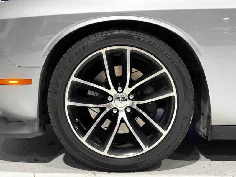 Dodge Challenger V8 6.4L 392 HEMI R/T Scat Pack Shaker 485ch - Carte Grise Française - Malus payé