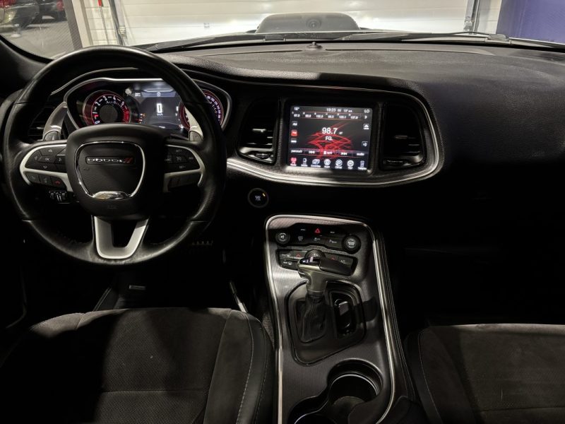 Dodge Challenger V8 6.4L 392 HEMI R/T Scat Pack Shaker 485ch - Carte Grise Française - Malus payé