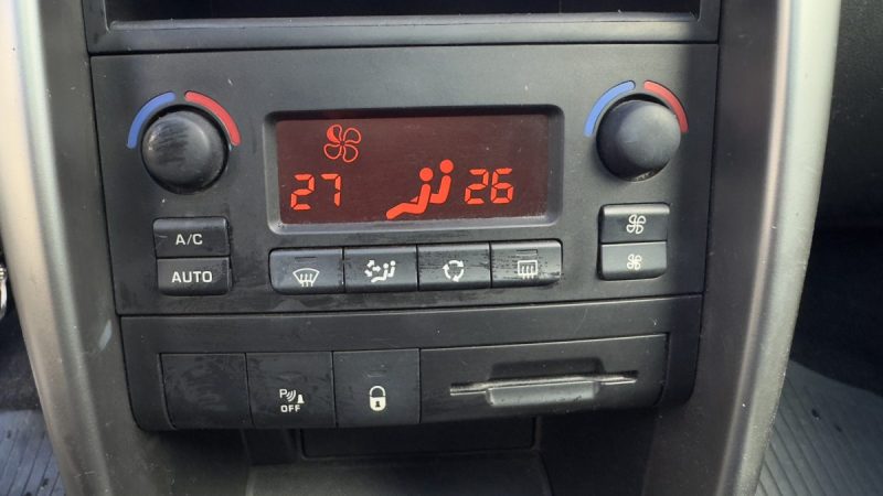 PEUGEOT 207 SW OUTDOOR 1.6 HDI GARANTIE 6MOIS