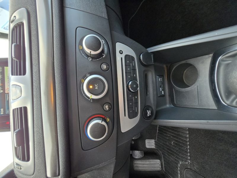 RENAULT MEGANE 1.2 TCE 115CH ENERGY BOSE EURO6 2015 2016