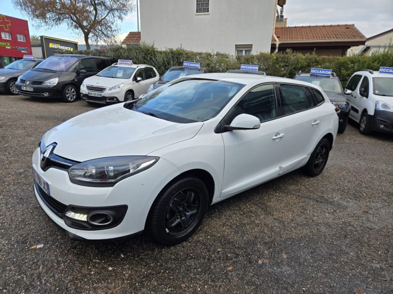RENAULT MEGANE 1.2 TCE 115CH ENERGY BOSE EURO6 2015 2016