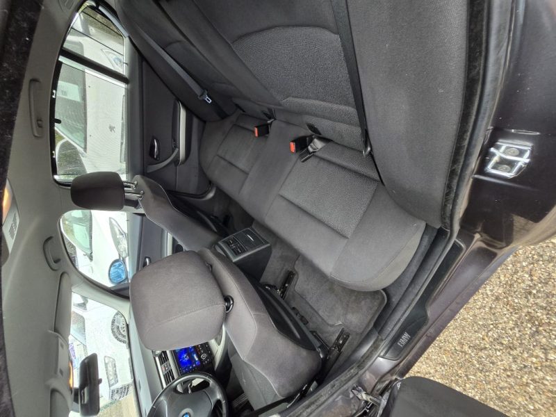 B.M.W. SERIE 3 318I PREMIERE 2007