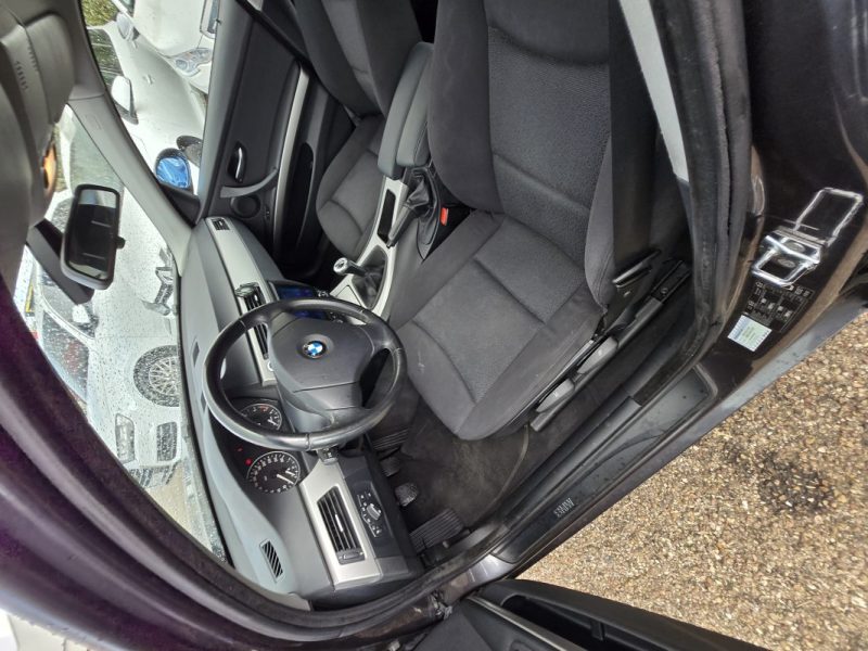 B.M.W. SERIE 3 318I PREMIERE 2007