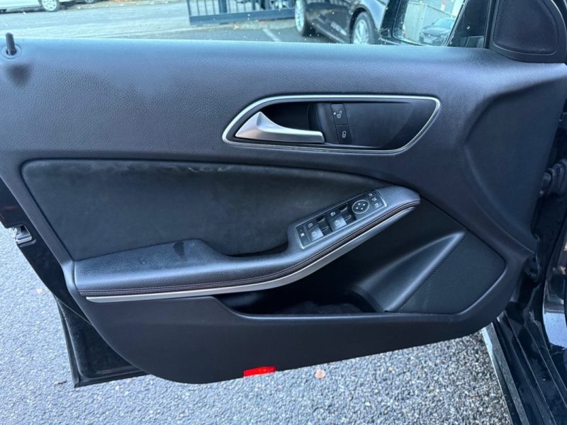 MERCEDES CLASSE A 180CDI BLUE EFFICIENCY/Fascination